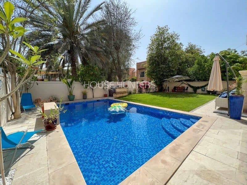 Amazing C2 Extended Villa with pool and BBQ area