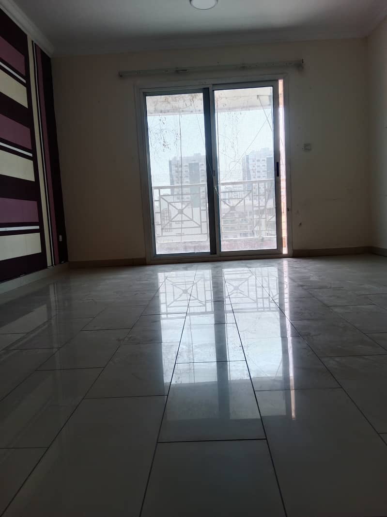 A loving Appartment Beautiful rooms 1bhk with balcony near to metro station