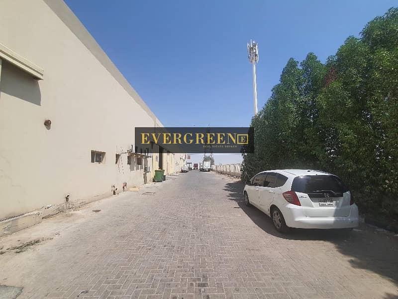 DIP2 WELLMAINTAINED 5700SQFT WH FOR RENT 22AED
