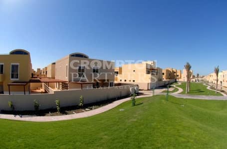 4 Bedroom Villa for Rent in Al Raha Gardens, Abu Dhabi - Elegant Type 10 Townhouse with Terrace and Garden