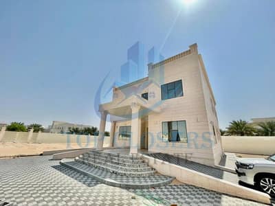 5 Bedroom Villa for Rent in Gafat Al Nayyar, Al Ain - Brand New Villa | Spacious & Bright | Must See