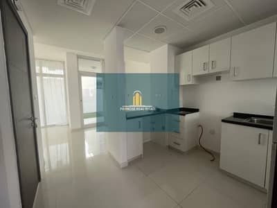 3 Bedroom Townhouse for Rent in DAMAC Hills 2 (Akoya by DAMAC), Dubai - Corner unit | B2b | 60k in 1 cheque | Hurry before offer expires