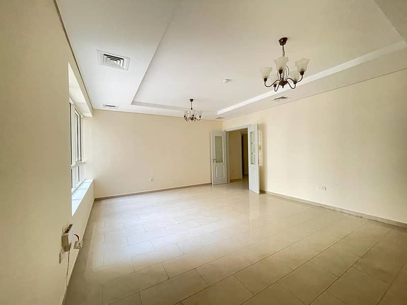 SPECIOUS 3BHK WITH MAID ROOM