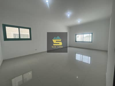 Studio for Rent in Khalifa City A, Abu Dhabi - Brand new Very Large Studio - Separate kitchen