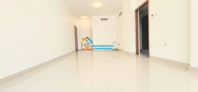 3 Bedroom Apartment for Rent in Hamdan Street, Abu Dhabi - Well Maintained 3bhk with Spacious Saloon And 2 Balconies