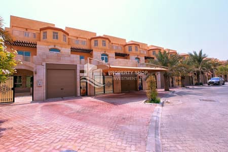 3 Bedroom Townhouse for Rent in Al Mushrif, Abu Dhabi - Large Layout | Gated Community | Great Location