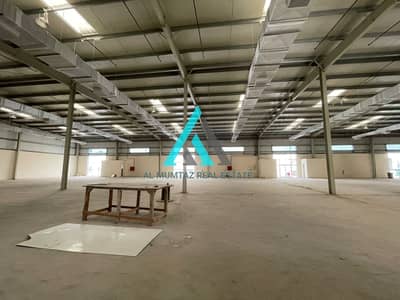 Warehouse for Rent in Al Mafraq Industrial Area, Abu Dhabi - Huge warehouse with AC in Mafraq Industrial Area