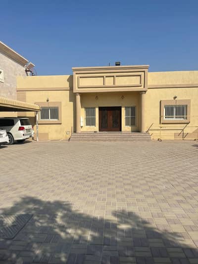 5 Bedroom Villa for Sale in Al Rahmaniya, Sharjah - for sale Very nice villa  one level  Age 7 years  In the Rahmaniyah area 9