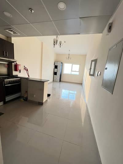 Studio for Rent in Dubai Sports City, Dubai - Spacious Unit ~ Hot Deal ~ Chiller with DEWA
