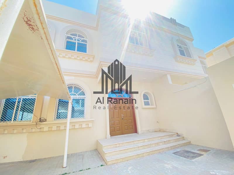 3 Br Duplex Villa with Yard in Jimi Marejeb