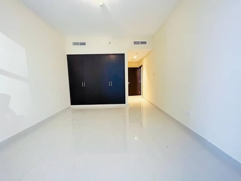 CHILLER FREE 1BHK BRAND NEW SPACIOUS APARTMENT WITH CLOSE KITCHEN FREE MAINTENANCE ONLY 77K