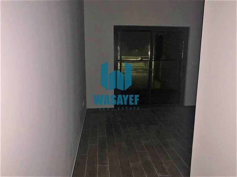 hurry up , rent 1BKH for only 36K AED. unfurnished Apartment.