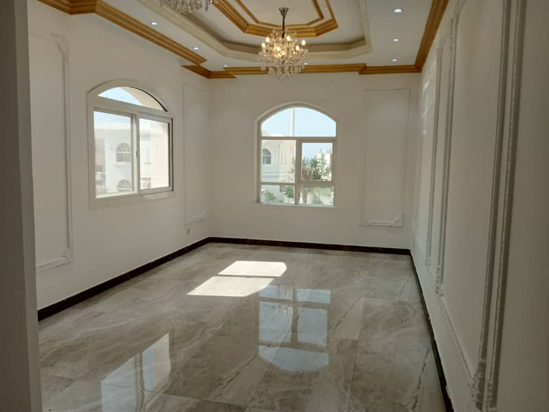 05 Bedroom's Lavish Independent Villa For Rent 180k| All Room's Master's | Near To Corniche |