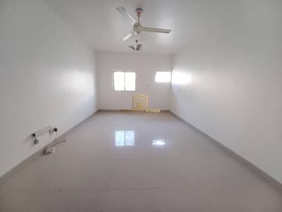 2 Bedroom Flat for Rent in Bur Dubai, Dubai - Specious 2bhk Apartment One Month Free| with balcony