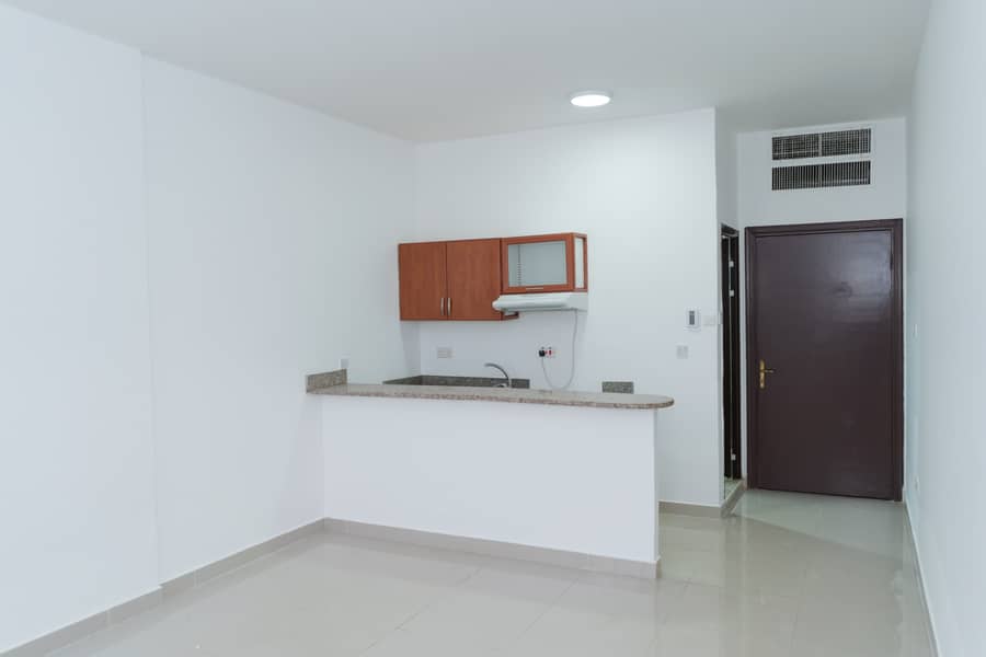 Квартира в Аль Манхал, 32000 AED - 4459572