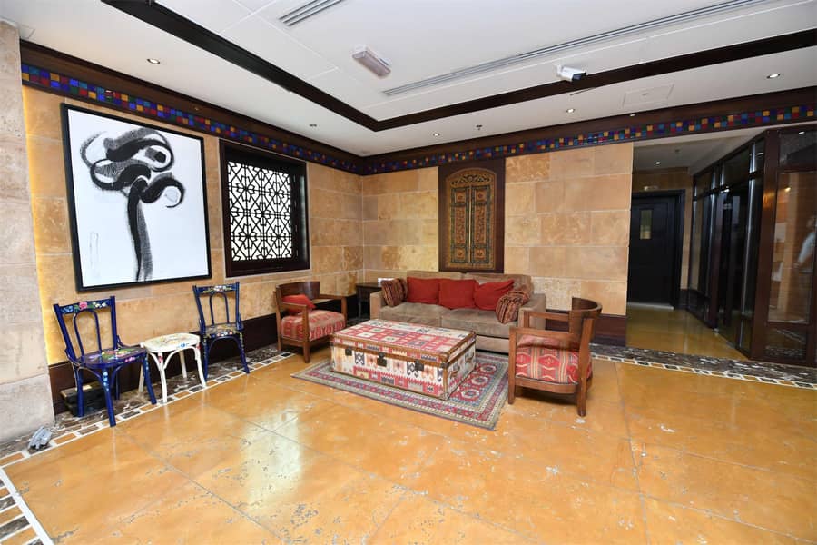 Spacious 1 BedroomFully furnished Apartment for rent in Al Barsha 1