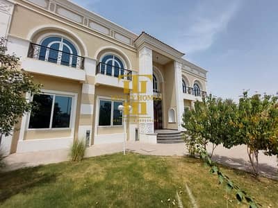 5 Bedroom Villa for Sale in Umm Suqeim, Dubai - Exclusive Spacious 5 BR| Huge Plot | Prime Location | Close To The Beach