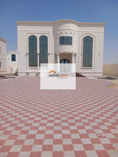 فیلا 6 غرف نوم للايجار في الشامخة، أبوظبي - فيلا للإيجار في مدينة شخبوط بموقع مميز جانب جميع الخدمات 6غرف ماستر 175000 درهم