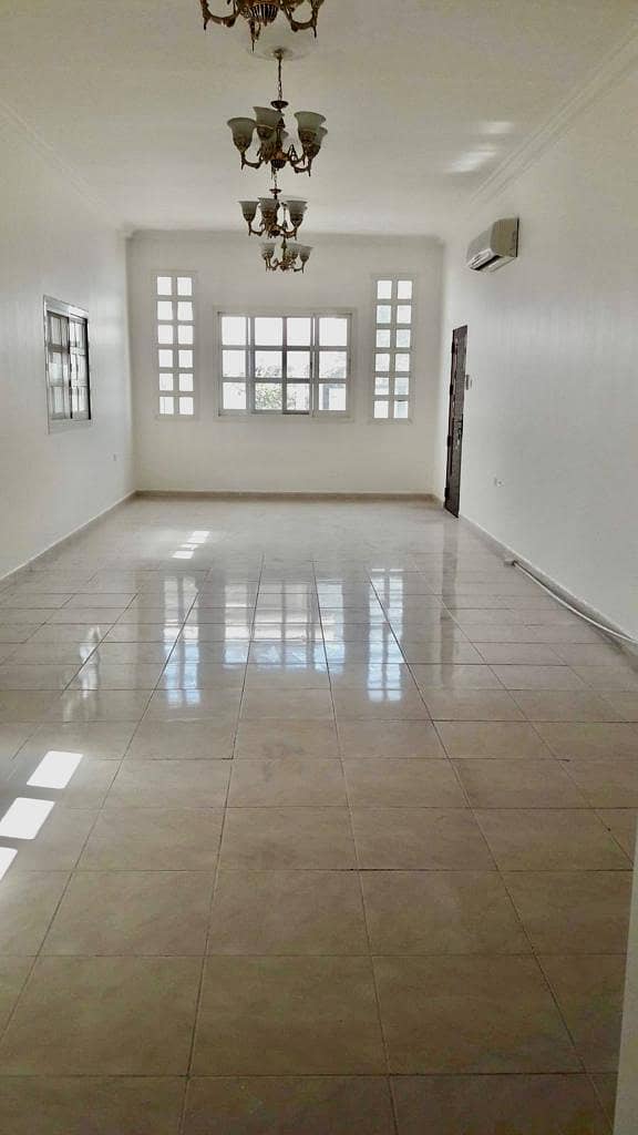 Вилла в Шаркан, 6 спален, 99999 AED - 6369691