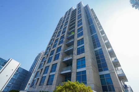 Amazing 1 bedroom with balcony in Business Bay | Call Now