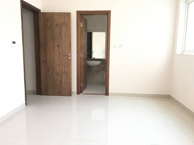 Exactive location 2bhk with brand new building easy exit to dubai very specious apartment