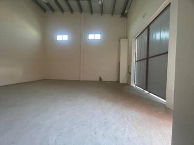 Other Commercial for Sale in Al Sajaa, Sharjah - PRIME LOCATION  FREE HOLD 7 WAREHOUSES SQFT15,000  INCOME 2,25,000 LOCATION IN AL SAJAA AREA FOR SAL