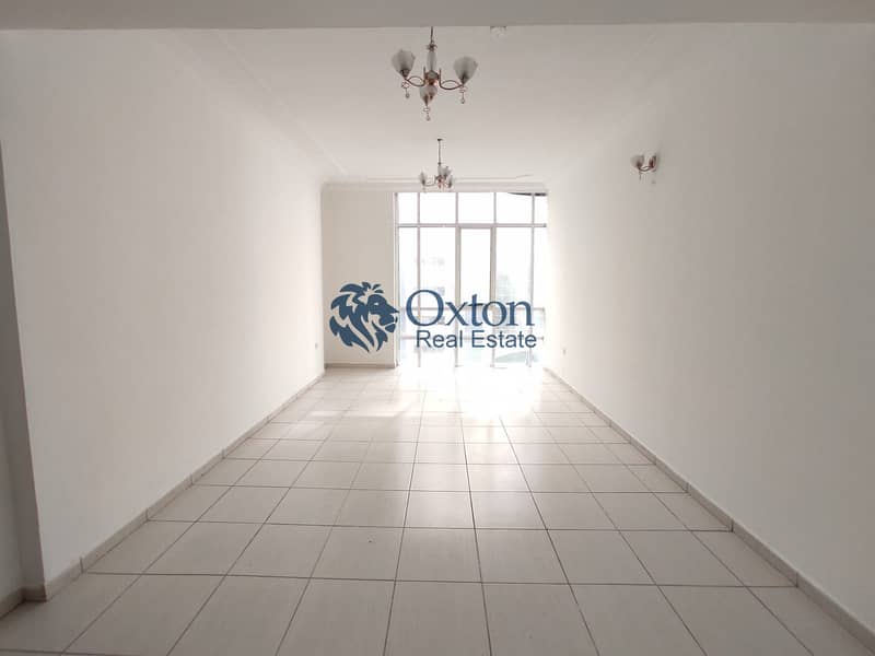 Luxury 2 BHK Apartment With wardrobe Balcony and 1 Month Free In Al Taawun Street