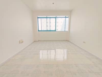 Studio for Rent in Al Majaz, Sharjah - Spacious Studio Available With 1 Washroom Wardrobe Rent Only 14k
