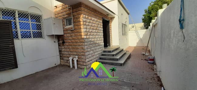 3 Bedroom Villa for Rent in Al Jimi, Al Ain - Private entrance and Parking |Newly Renovated |Close to Jimi Mall