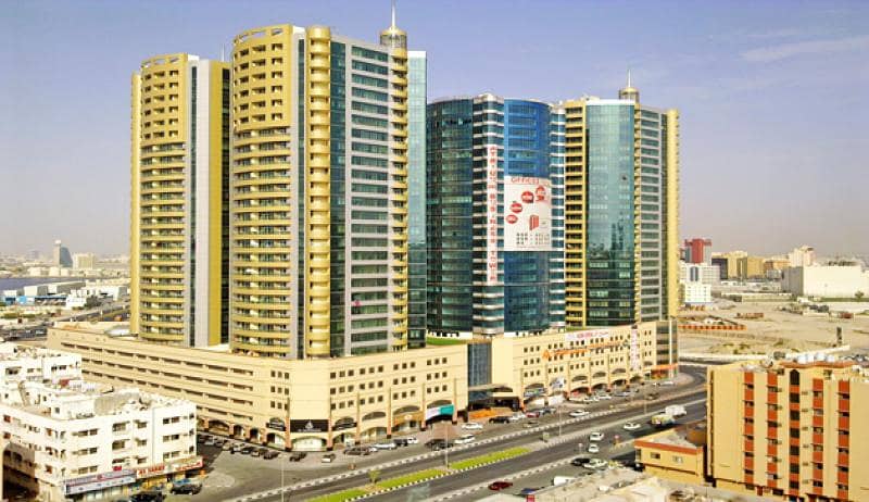 For sale studio in Horizon Towers with balcony of 760 feet with private parking