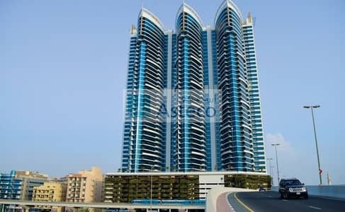 Close to Metro-Office with Balconies Close to Metro-Office with Balconies