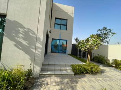 4 Bedroom Villa for Sale in Sharjah Sustainable City, Sharjah - own a smart villa 4 bed /prime location and big area / fully furnished kitchen / Solar powered /down payment 10% only