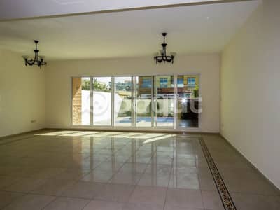 4 Bedroom Villa for Sale in Mirdif, Dubai - Residential 3 villa complex for sale in Mirdif!