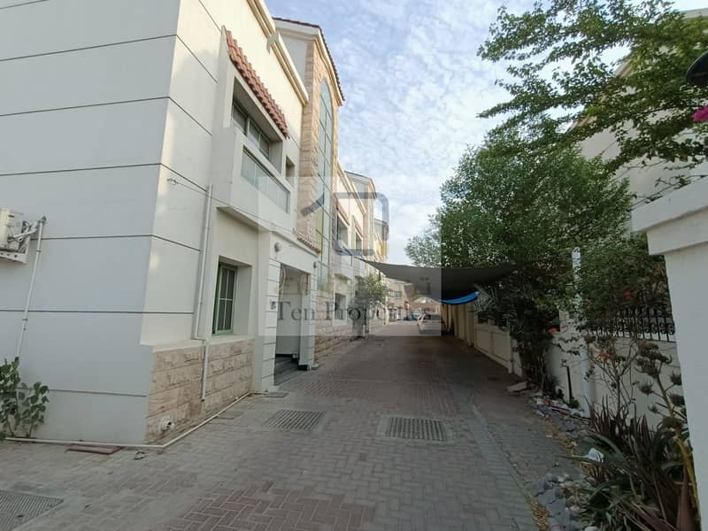 LARGE 5 BR VILLA  FOR RENT - OPPOSIT ASWAAQ MALL, MIRDIFF