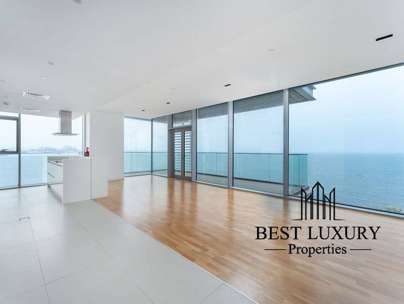 BRIGHT |WELL MAINTAINED | LUXURY SEA VIEW