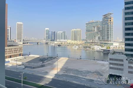 شقة 1 غرفة نوم للايجار في الخليج التجاري، دبي - شقة في مساكن ريفا الخليج التجاري 1 غرف 65000 درهم - 6381156