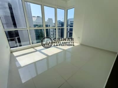 2 Bedroom Apartment for Rent in Hamdan Street, Abu Dhabi - Bright 2 BHK with Balcony +Kitchen Appliances + Gym + Pool| 4 Payments.