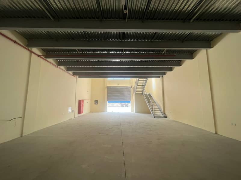 3200 SQFT 40 KVA BRAND NEW 3 WAREHOUSE TOGETHER ROAD FACING