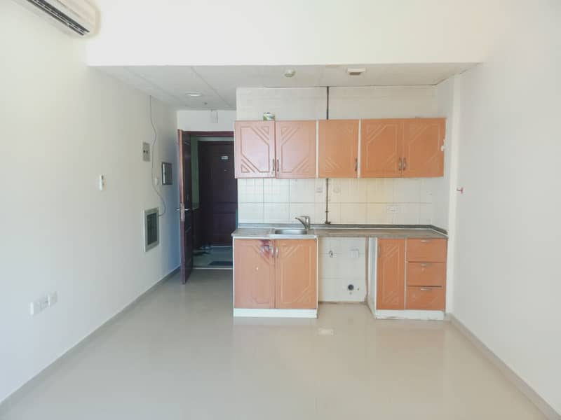 Beautiful Hot apartment for studio just in 11k in Muwaileh