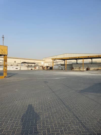 Other Commercial for Rent in Industrial Area, Sharjah - HUGE SIZE CAR WASH FOR RENT ON THE MAIN LOCATION WITH ALL MACHINES AND GOOD INCOME 500k 40k/SQFT