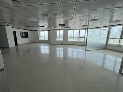 Office for Rent in Al Mamzar, Sharjah - Ready to Move | Full Floor Fitted Office for Rent | Free AC/Parking | Mamzar Khan | Lake View