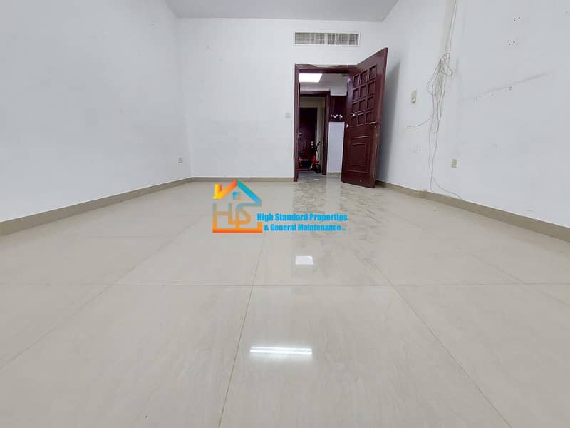 Fantastic 3bhk With Spacious Saloon And Balcony