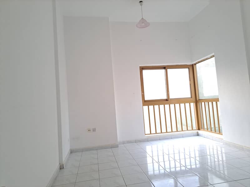 Hot  Deal Spacious 1 BHK  18k   1month free