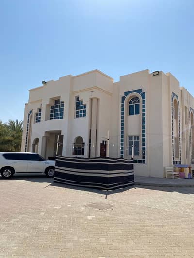 11 Bedroom Villa for Sale in Al Bateen, Al Ain - 11BR Duplex Corner Villa in Al Bateen (300x350)