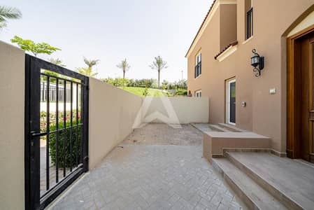 2 Bedroom Townhouse for Sale in Dubailand, Dubai - Exceptional Location | Near Gate n Park | Freehold
