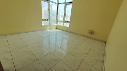 شقة 1 غرفة نوم للايجار في اليرموك، الشارقة - شقة في اليرموك 1 غرف 14000 درهم - 6384622