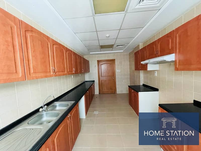 2BHK LAUNDRY ROOM AND SPACIOUS IN SHEIKH ZAYED ROAD