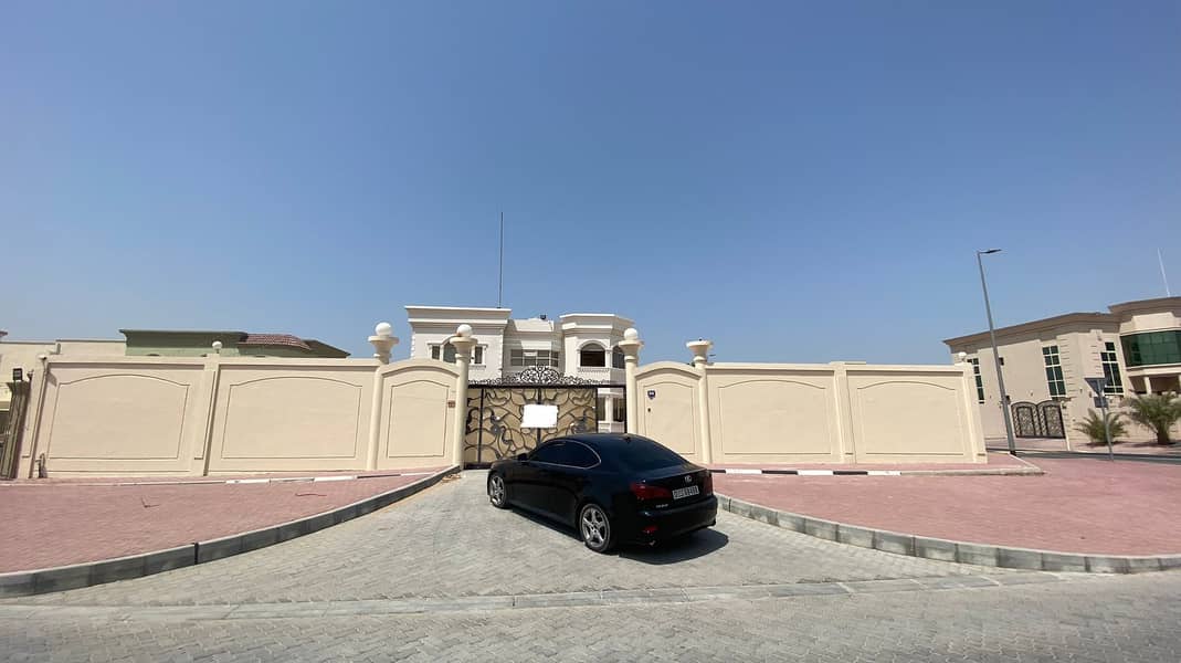 Villa for annual rent in the Emirate of Ajman in Al Jurf area