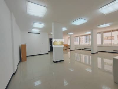 Office for Rent in Electra Street, Abu Dhabi - Lowest Price! Office Space in a Prime Location