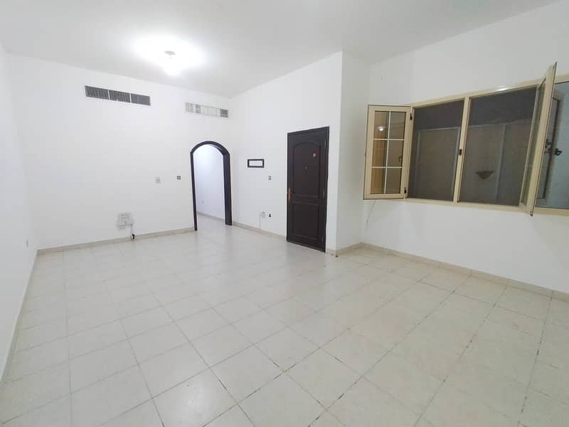 Квартира в Аль Нахьян, 33000 AED - 6388329